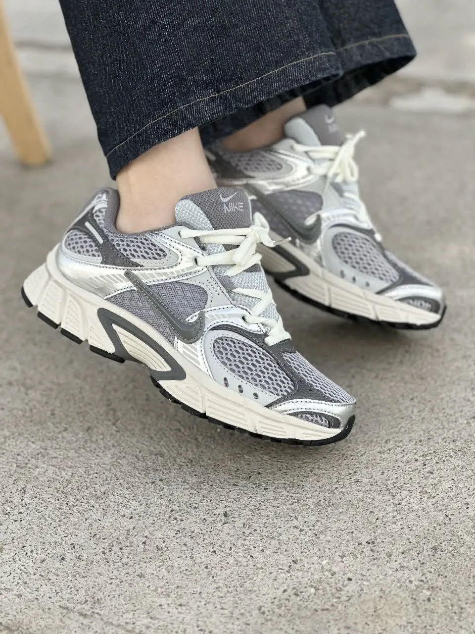 نایکی V5 رانر   Nike V5 RNR